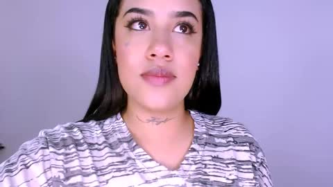 Stephanie online show from 10/19/25, 01:17