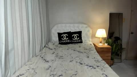 Snapshot of sweet_angel985251 chatting on 03/07/26, 12:07 SweetAangel online show from 03/07/26, 12:07