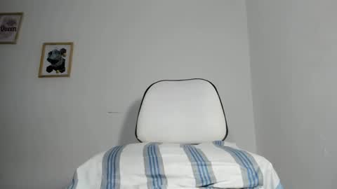 Snapshot of sweet_angelicaxxx chatting on 04/30/26, 09:15 sweet_angelicaxxx online show from 04/30/26, 09:15
