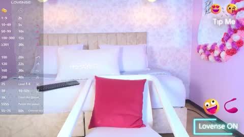 Snapshot of sweet_artemiis chatting on 09/24/25, 08:23 sweet_artemiis online show from 09/24/25, 08:23