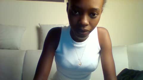 Snapshot of sweet_baib chatting on 05/06/26, 11:37 Sweet Baib online show from 05/06/26, 11:37