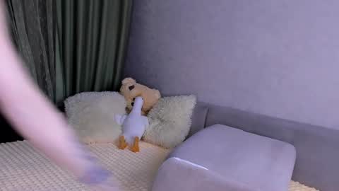 Snapshot of sweet_barbe chatting on 07/09/26, 04:00 Alice online show from 07/09/26, 04:00