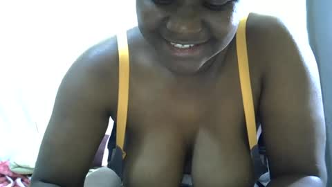 Snapshot of sweet_bellah66 chatting on 06/27/26, 12:44 Bellah online show from 06/27/26, 12:44