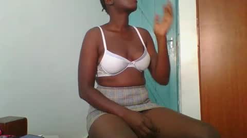 bella online show from 01/31/25, 04:14