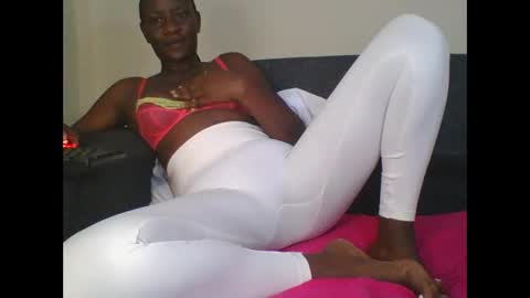 bella online show from 10/11/25, 09:08