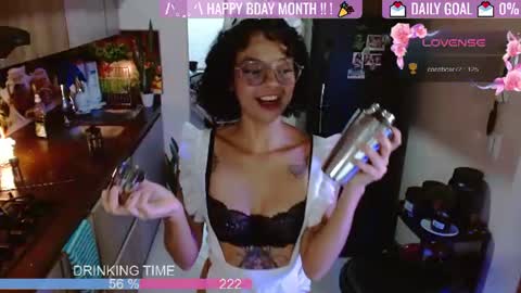 Snapshot of sweet_bluee chatting on 07/04/26, 11:11 Tutti online show from 07/04/26, 11:11