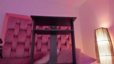 Chelsy  online show from 11/24/25, 12:16