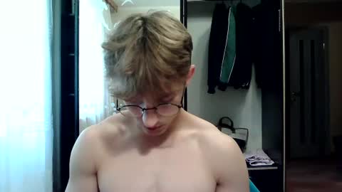 Snapshot of sweet_boy06 chatting on 06/26/26, 09:57 Sweet boy06 online show from 06/26/26, 09:57