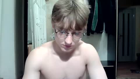 Snapshot of sweet_boy06 chatting on 06/27/26, 09:53 Sweet boy06 online show from 06/27/26, 09:53