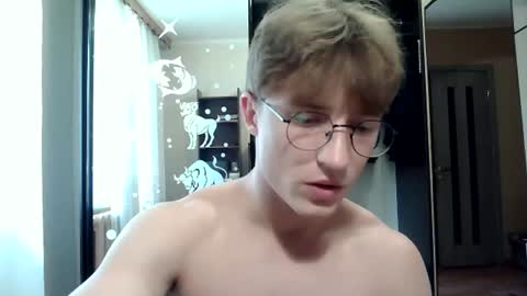Snapshot of sweet_boy06 chatting on 06/28/26, 11:49 Sweet boy06 online show from 06/28/26, 11:49