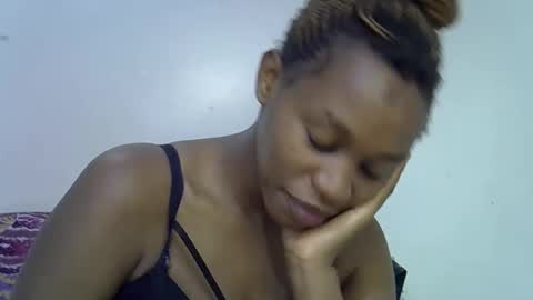 sweet_brown9 online show from 09/14/25, 08:46