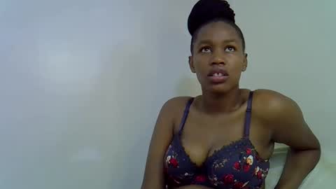 sweet_brown9 online show from 09/22/25, 07:10