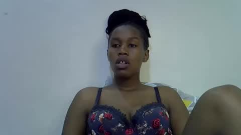 sweet_brown9 online show from 09/30/25, 10:04