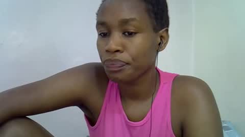 sweet_brown9 online show from 10/19/25, 10:27