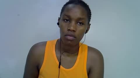 sweet_brown9 online show from 10/26/25, 08:04