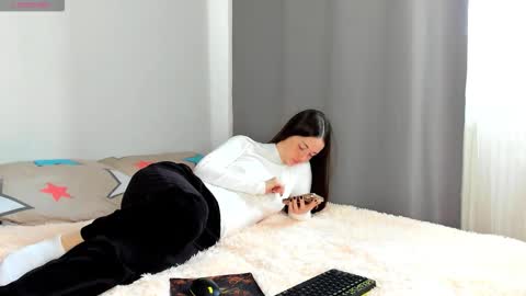 Christina online show from 11/02/25, 09:00