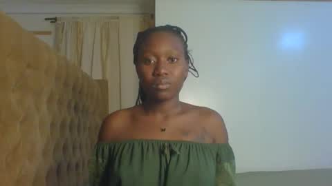 Camila online show from 10/26/25, 12:11