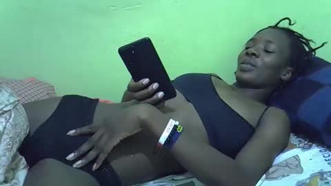 sweet_candie01 online show from 11/24/25, 03:45