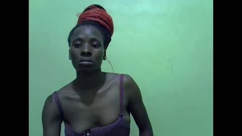 sweet_candie01 online show from 01/16/26, 04:00