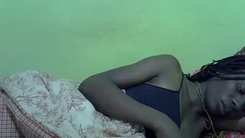 Snapshot of sweet_candie01 chatting on 03/06/26, 04:20 sweet_candie01 online show from 03/06/26, 04:20