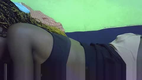 Snapshot of sweet_candie01 chatting on 03/10/26, 01:21 sweet_candie01 online show from 03/10/26, 01:21