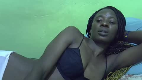 Snapshot of sweet_candie01 chatting on 03/11/26, 06:25 sweet_candie01 online show from 03/11/26, 06:25