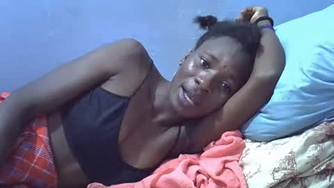 Snapshot of sweet_candie01 chatting on 03/18/26, 06:16 sweet_candie01 online show from 03/18/26, 06:16