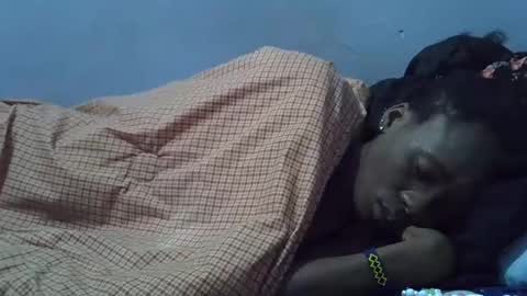 Snapshot of sweet_candie01 chatting on 03/29/26, 04:45 sweet_candie01 online show from 03/29/26, 04:45