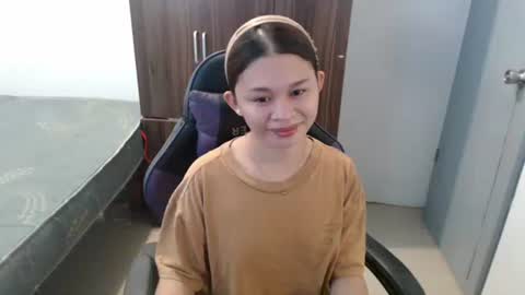 sweet_cassyxx online show from 05/17/26, 10:11