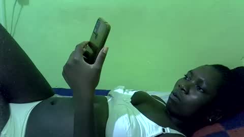 sweet_cherie1 online show from 02/14/26, 06:26