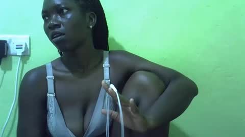 Snapshot of sweet_cherie1 chatting on 03/16/26, 08:07 sweet_cherie1 online show from 03/16/26, 08:07