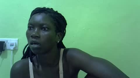 Snapshot of sweet_cherie1 chatting on 03/27/26, 08:37 sweet_cherie1 online show from 03/27/26, 08:37