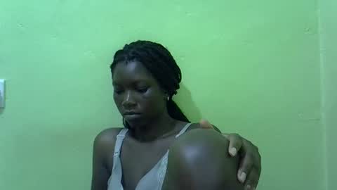 Snapshot of sweet_cherie1 chatting on 03/29/26, 12:38 sweet_cherie1 online show from 03/29/26, 12:38