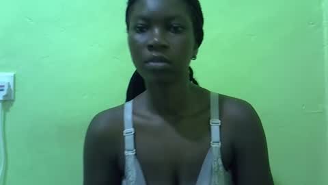 Snapshot of sweet_cherie1 chatting on 03/30/26, 03:29 sweet_cherie1 online show from 03/30/26, 03:29