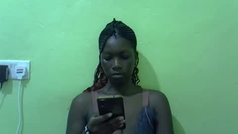 Snapshot of sweet_cherie1 chatting on 04/08/26, 06:35 sweet_cherie1 online show from 04/08/26, 06:35