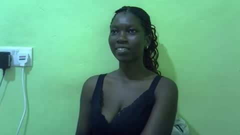 Snapshot of sweet_cherie1 chatting on 04/09/26, 06:19 sweet_cherie1 online show from 04/09/26, 06:19