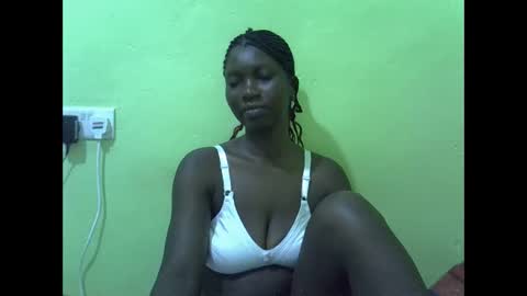 Snapshot of sweet_cherie1 chatting on 04/10/26, 06:34 sweet_cherie1 online show from 04/10/26, 06:34