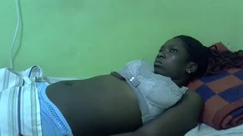 Snapshot of sweet_cherie1 chatting on 04/15/26, 06:09 sweet_cherie1 online show from 04/15/26, 06:09