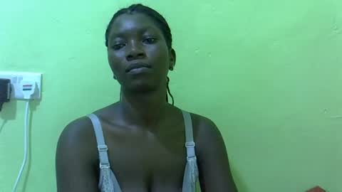 Snapshot of sweet_cherie1 chatting on 04/15/26, 06:48 sweet_cherie1 online show from 04/15/26, 06:48