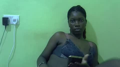 Snapshot of sweet_cherie1 chatting on 04/16/26, 08:20 sweet_cherie1 online show from 04/16/26, 08:20