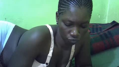 sweet_cherie1 online show from 06/01/26, 07:26