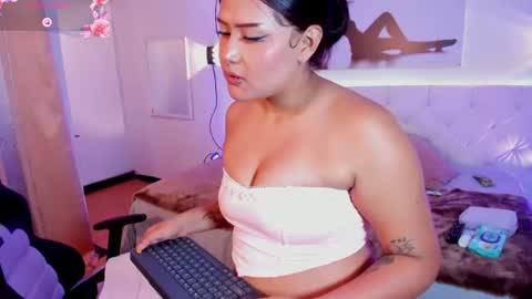 Snapshot of sweet_cherry__1 chatting on 06/25/26, 05:12 sweet cherry online show from 06/25/26, 05:12
