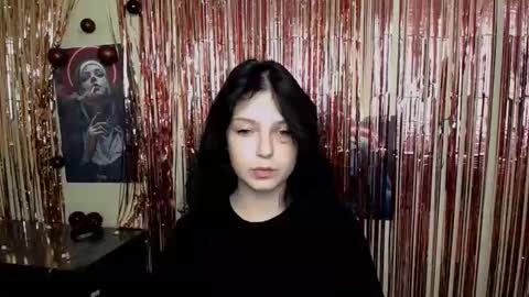 Ivy online show from 09/18/25, 12:29