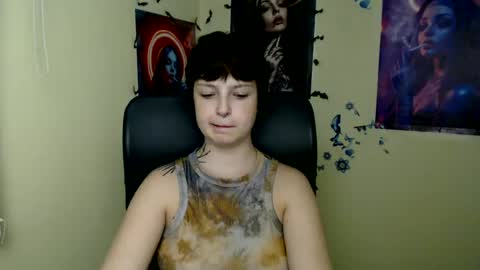 Snapshot of sweet_cherryg chatting on 07/03/26, 06:14 Ivy online show from 07/03/26, 06:14