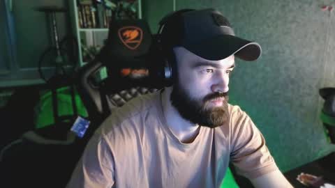 Snapshot of sweet_couplees chatting on 04/19/26, 09:28 sweet_couplees online show from 04/19/26, 09:28