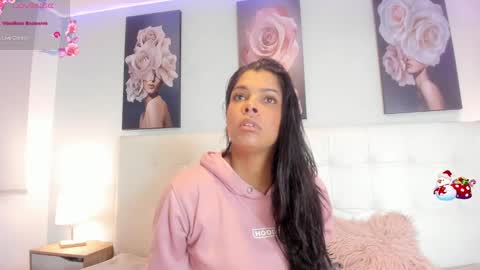 Snapshot of sweet_dreamses chatting on 12/12/24, 12:55 Kendra online show from 12/12/24, 12:55