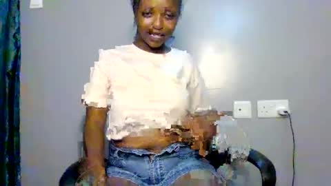 Snapshot of sweet_ebony001 chatting on 03/21/26, 06:11 sweet_ebony001 online show from 03/21/26, 06:11