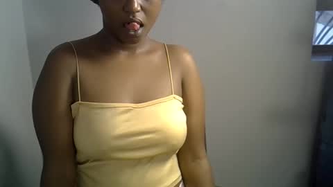 Snapshot of sweet_ebony001 chatting on 03/24/26, 03:17 sweet_ebony001 online show from 03/24/26, 03:17