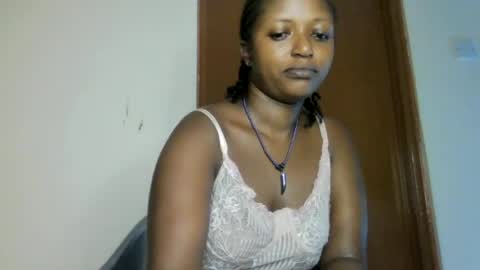 Snapshot of sweet_ebony001 chatting on 07/06/26, 04:09 sweet_ebony001 online show from 07/06/26, 04:09