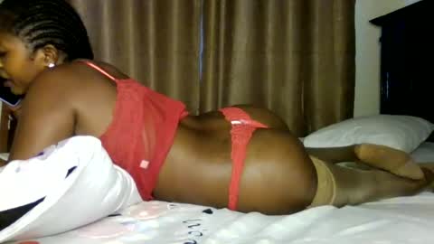 Snapshot of sweet_ebony001 chatting on 07/27/26, 06:20 sweet_ebony001 online show from 07/27/26, 06:20